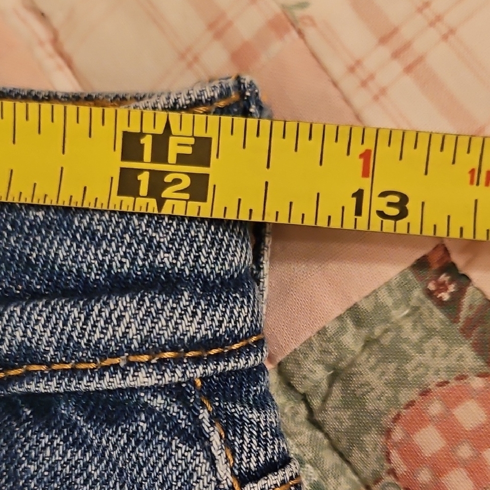 Levi's Wide Leg -Wide Cuff Cropped Jeans - Classic Denim  Size 10 R - Picture 6 of 8